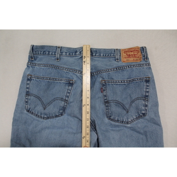 Levi's 550 Men Blue Jeans Relaxed Fit Denim Size 38X30 - Picture 7 of 9